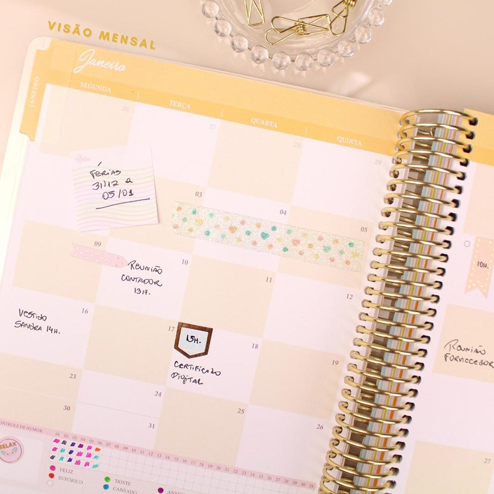 Enjoy Planner 2023 - Animals: Giraffe Coffee Lover