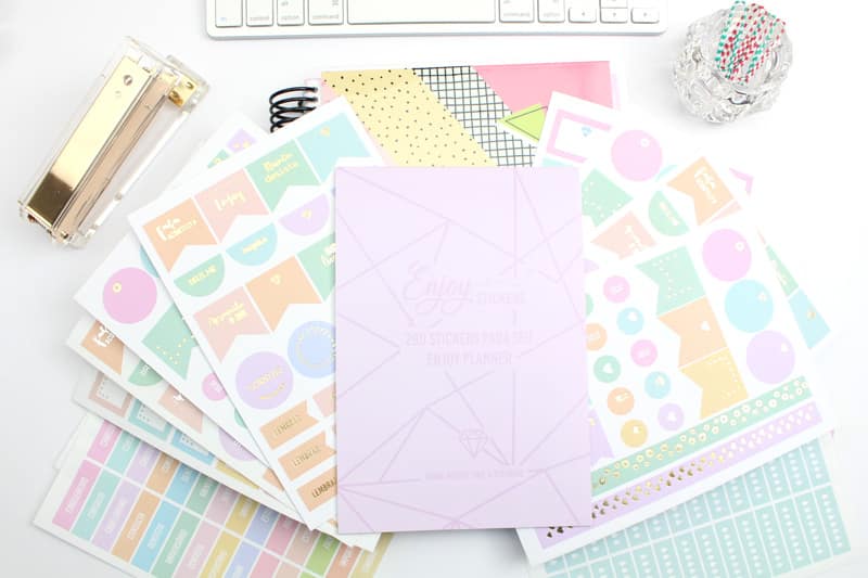 Bloco de Adesivos - Enjoy Sticker com 290 Adesivos - Modelo 2020