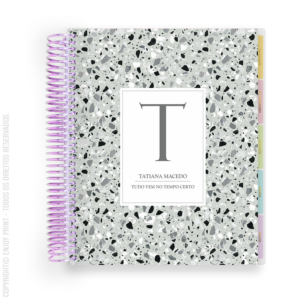 Enjoy Planner 2024 - Granilite: Monogram Gray (planner com acessórios grátis - vai com + de 700 adesivos, régua, 2 blocos de notas e elástico).